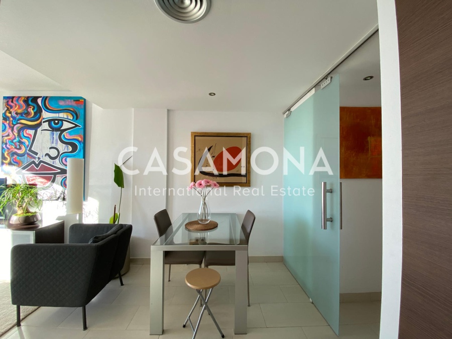 Increíble Ático de 1 dormitorio con vistas a Barcelona Increíble Ático de 1 dormitorio con vistas a Barcelona