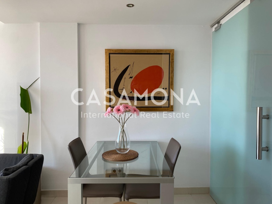 Increíble Ático de 1 dormitorio con vistas a Barcelona Increíble Ático de 1 dormitorio con vistas a Barcelona