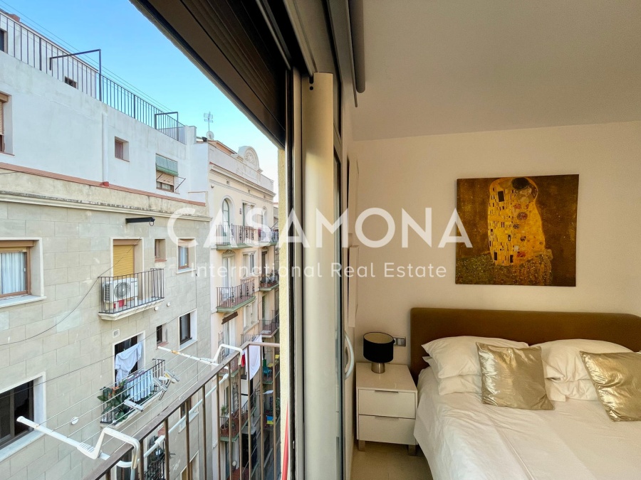 Increíble Ático de 1 dormitorio con vistas a Barcelona Increíble Ático de 1 dormitorio con vistas a Barcelona