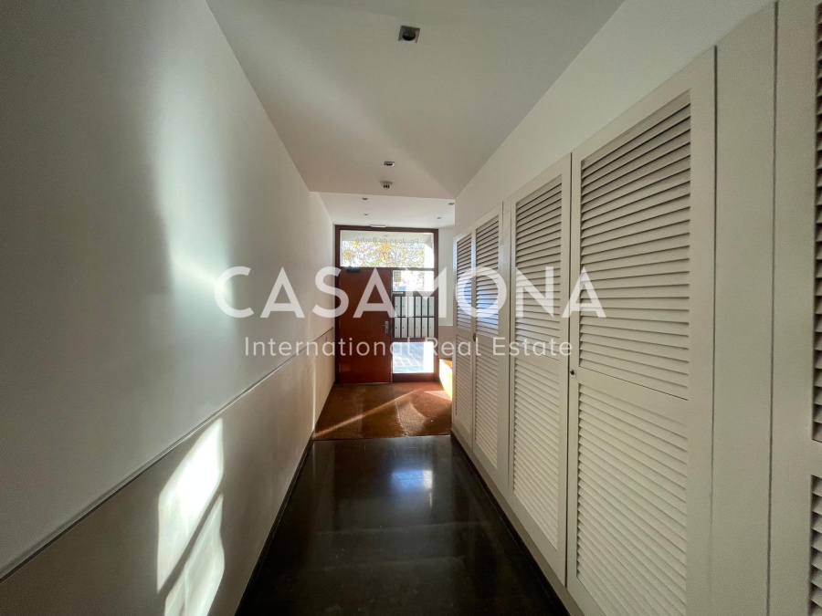 Increíble Ático de 1 dormitorio con vistas a Barcelona Increíble Ático de 1 dormitorio con vistas a Barcelona