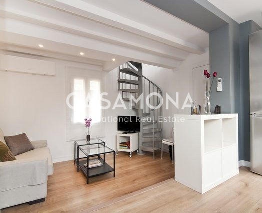 Precioso ático moderno en el corazón de Barcelona Precioso ático moderno en el corazón de Barcelona