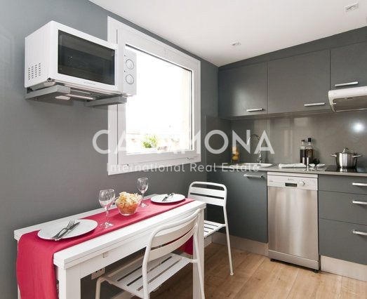 Precioso ático moderno en el corazón de Barcelona Precioso ático moderno en el corazón de Barcelona