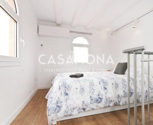 Precioso ático moderno en el corazón de Barcelona Precioso ático moderno en el corazón de Barcelona