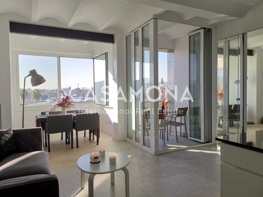 Modern Bright, Spacious Apartment for Sale with Views of the Harbour