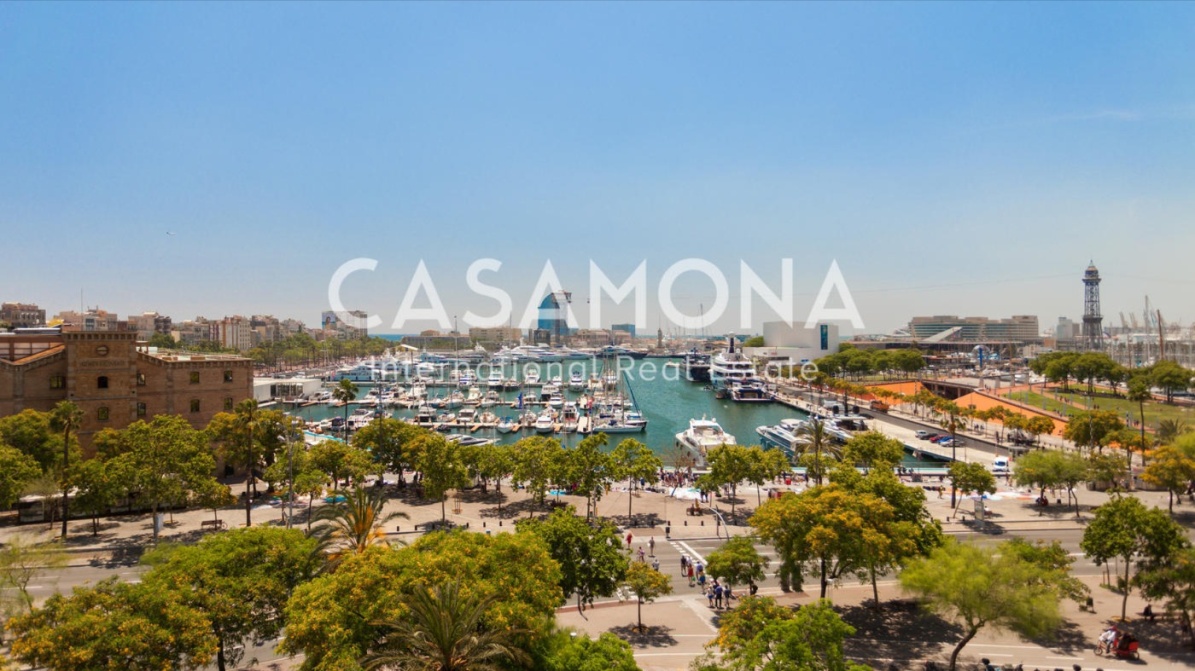 Bright 2 Bedroom Apartment with views over Port Vell and Montjuic Bright 2 Bedroom Apartment with views over Port Vell and Montjuic