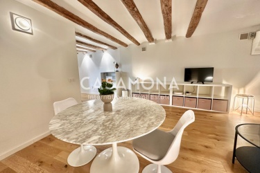 Beautiful and Charming 1 Bedroom Apartment in the Heart of El Born Beautiful and Charming 1 Bedroom Apartment in the Heart of El Born