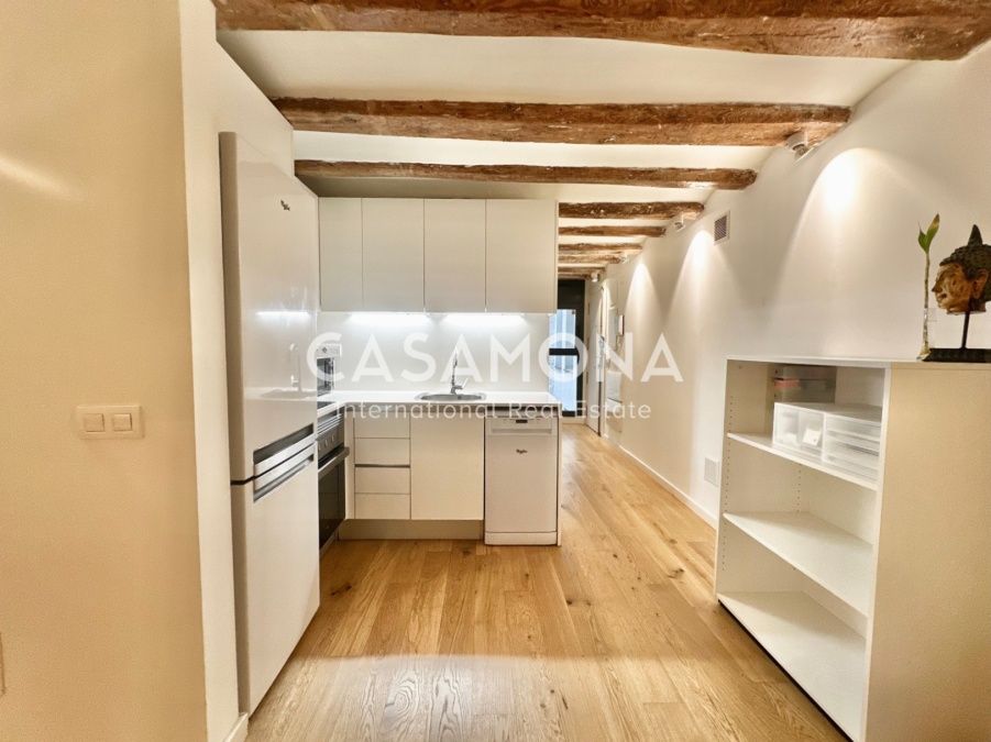 Beautiful and Charming 1 Bedroom Apartment in the Heart of El Born Beautiful and Charming 1 Bedroom Apartment in the Heart of El Born