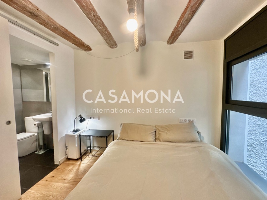 Beautiful and Charming 1 Bedroom Apartment in the Heart of El Born Beautiful and Charming 1 Bedroom Apartment in the Heart of El Born