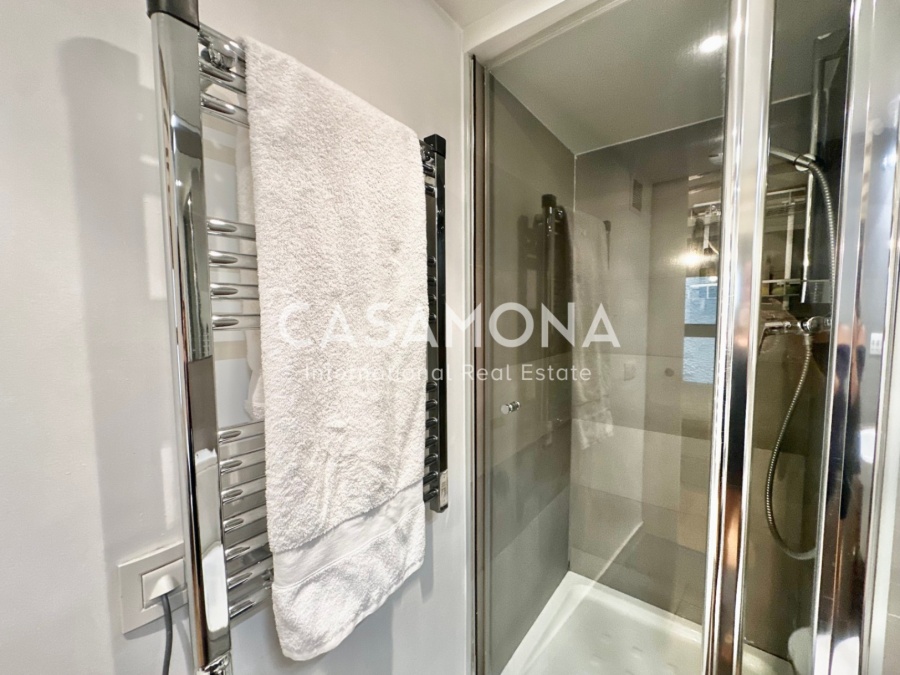 Beautiful and Charming 1 Bedroom Apartment in the Heart of El Born Beautiful and Charming 1 Bedroom Apartment in the Heart of El Born