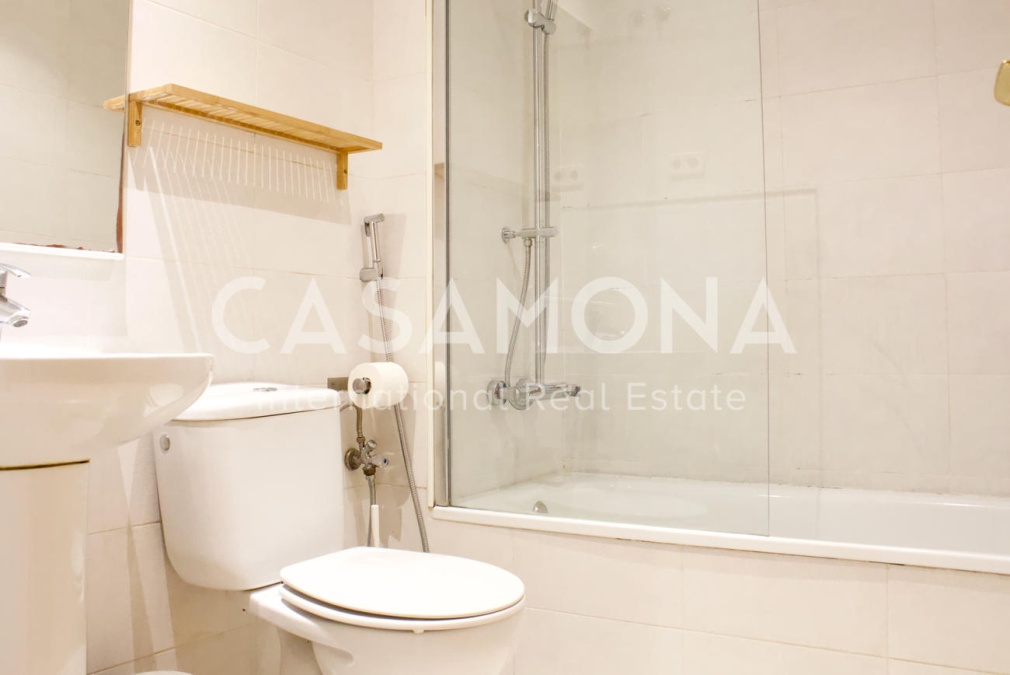 Superbe appartement de 2 chambres à côté de la Plaza Reial