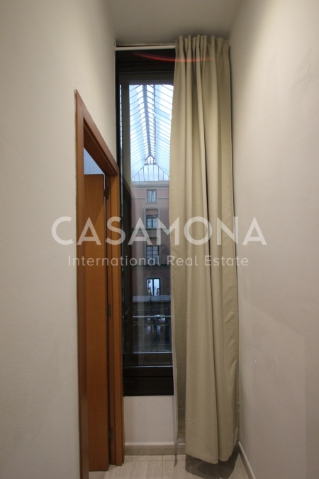Acogedor estudio con ascensor, balcón y vistas a Plaza Reial Acogedor estudio con ascensor, balcón y vistas a Plaza Reial