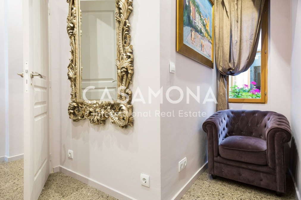 Stilvolles Apartment mit 2 Schlafzimmern in der Nähe der Plaza Catalunya Stilvolles Apartment mit 2 Schlafzimmern in der Nähe der Plaza Catalunya