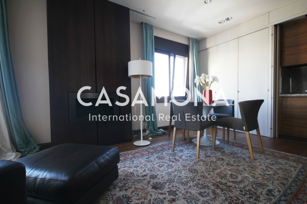 Elegante apartamento de 1 dormitorio con balcón con vistas a La Rambla Elegante apartamento de 1 dormitorio con balcón con vistas a La Rambla