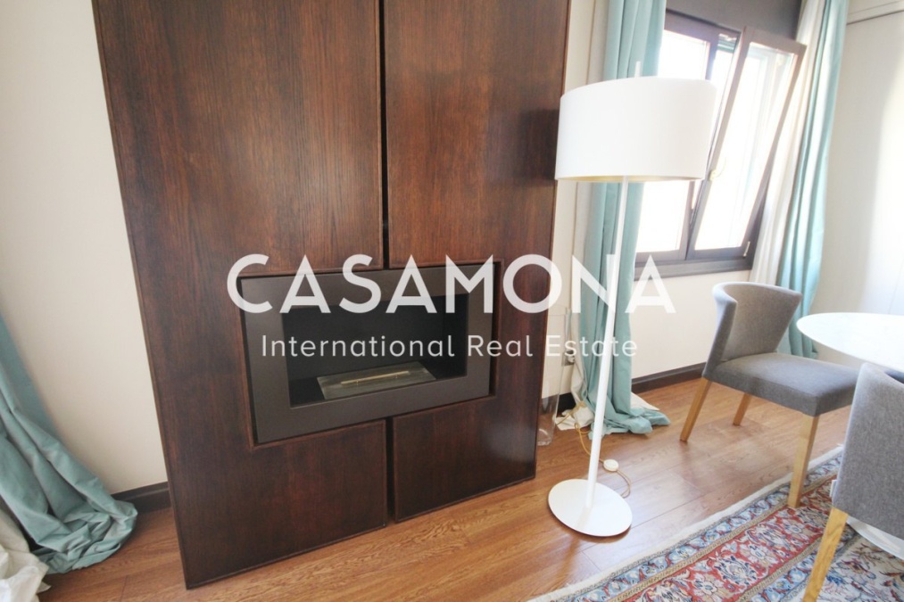 Elegante apartamento de 1 dormitorio con balcón con vistas a La Rambla Elegante apartamento de 1 dormitorio con balcón con vistas a La Rambla