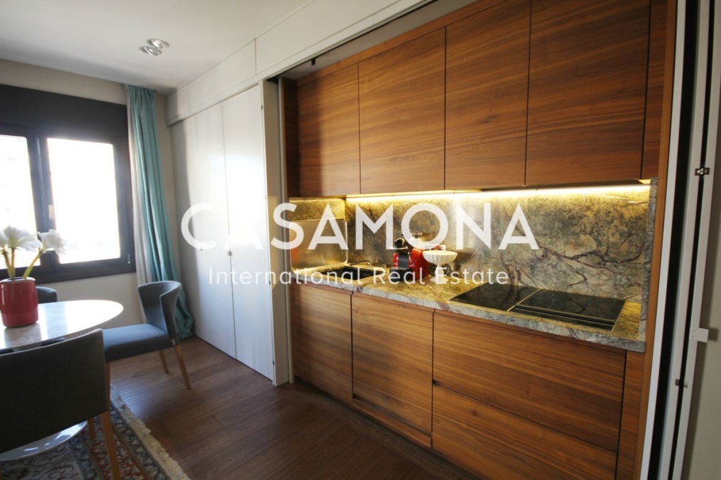 Apartament elegant d' 1 Habitació amb balcó i vista sobre la Rambla Apartament elegant d' 1 Habitació amb balcó i vista sobre la Rambla