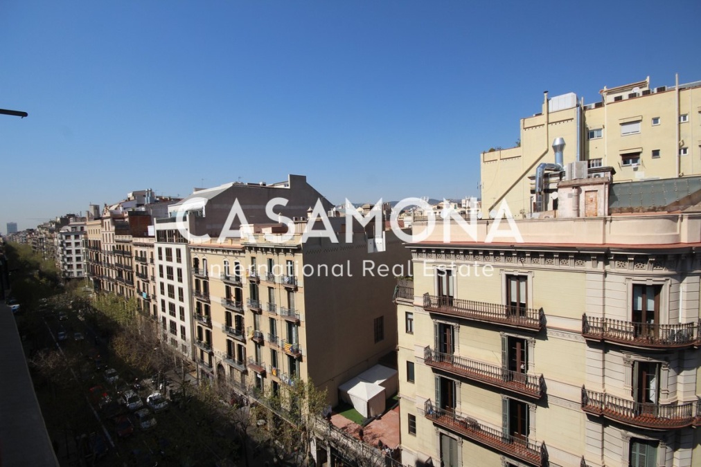 Stylish Apartment with Balcony Overlooking La Rambla Stylish Apartment with Balcony Overlooking La Rambla