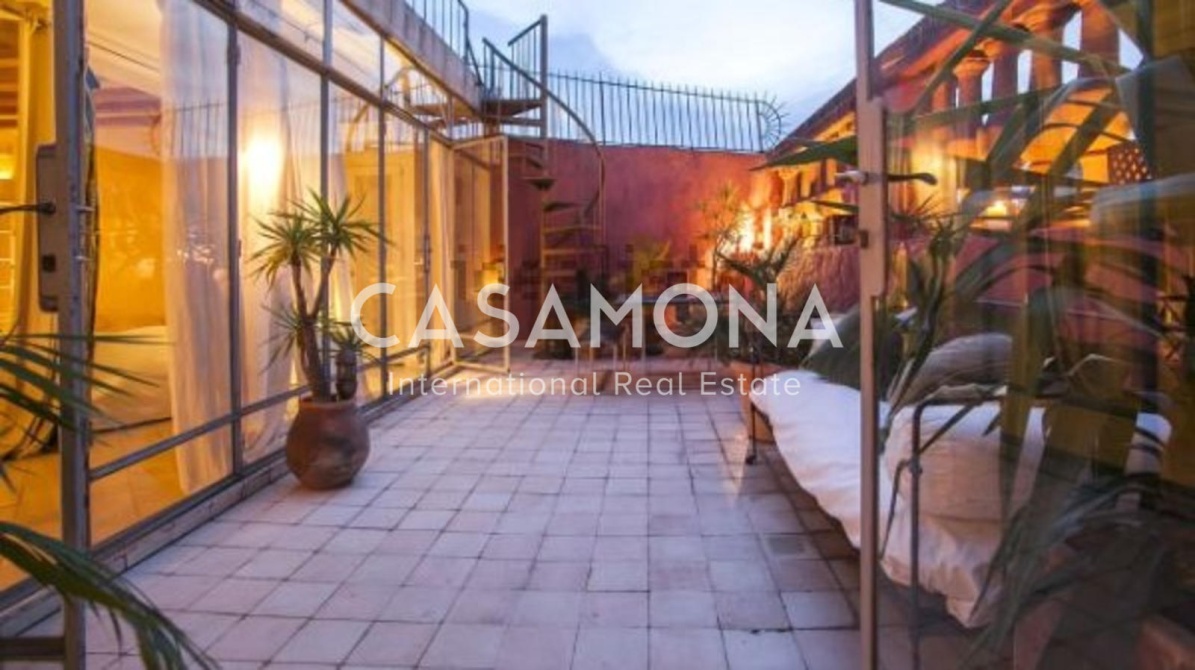 Luxuriöses Apartment mit privater Terrasse, Aufzug und herrlichem Blick auf die Plaça Reial