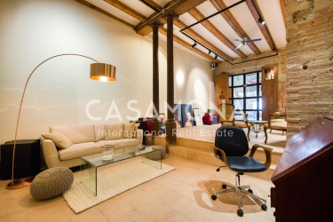 3 roms leilighet med romerske steinvegger - duplex loftsleilighet i El Gòtic