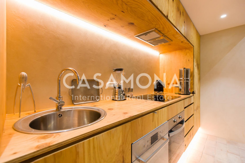 (SOLD) Appartement de 3 chambres avec murs en pierre romaine - Loft en duplex à El Gòtic (SOLD) Appartement de 3 chambres avec murs en pierre romaine - Loft en duplex à El Gòtic