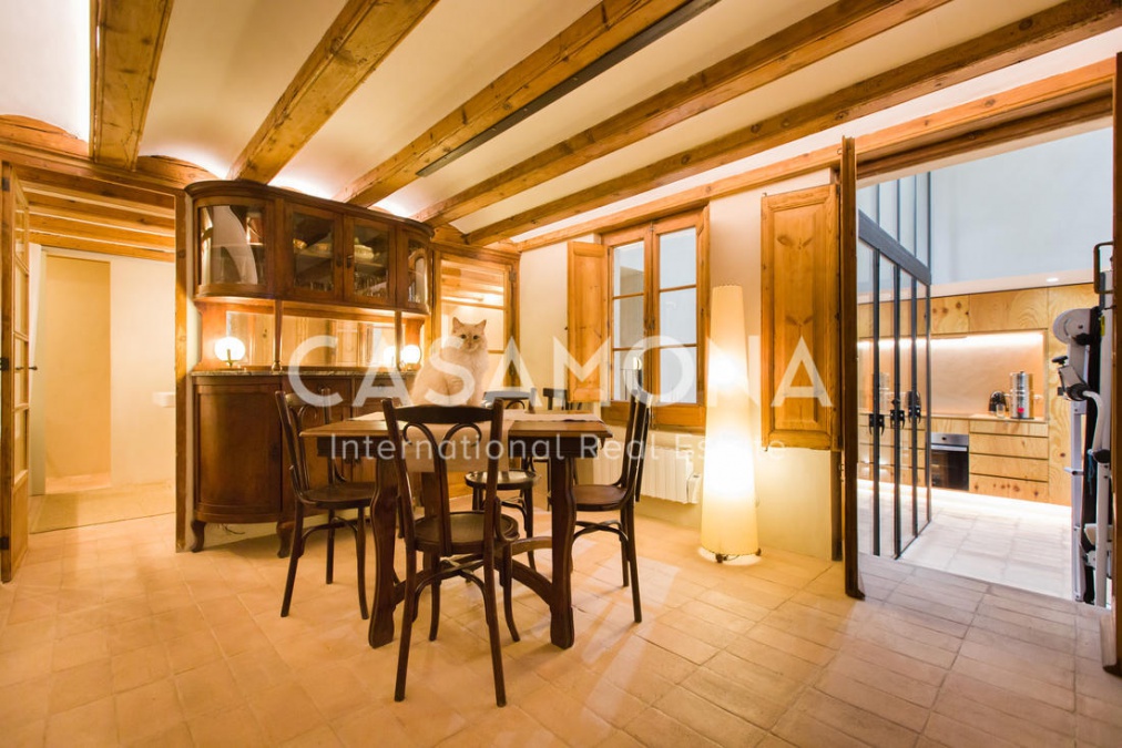 3-Zimmer-Wohnung mit römischen Steinmauern - Duplex-Loft in El Gòtic 3-Zimmer-Wohnung mit römischen Steinmauern - Duplex-Loft in El Gòtic