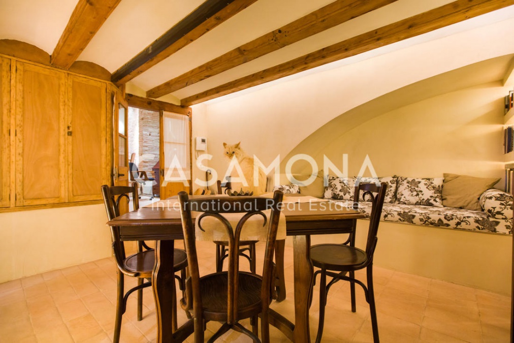 (SOLD) Appartement de 3 chambres avec murs en pierre romaine - Loft en duplex à El Gòtic (SOLD) Appartement de 3 chambres avec murs en pierre romaine - Loft en duplex à El Gòtic