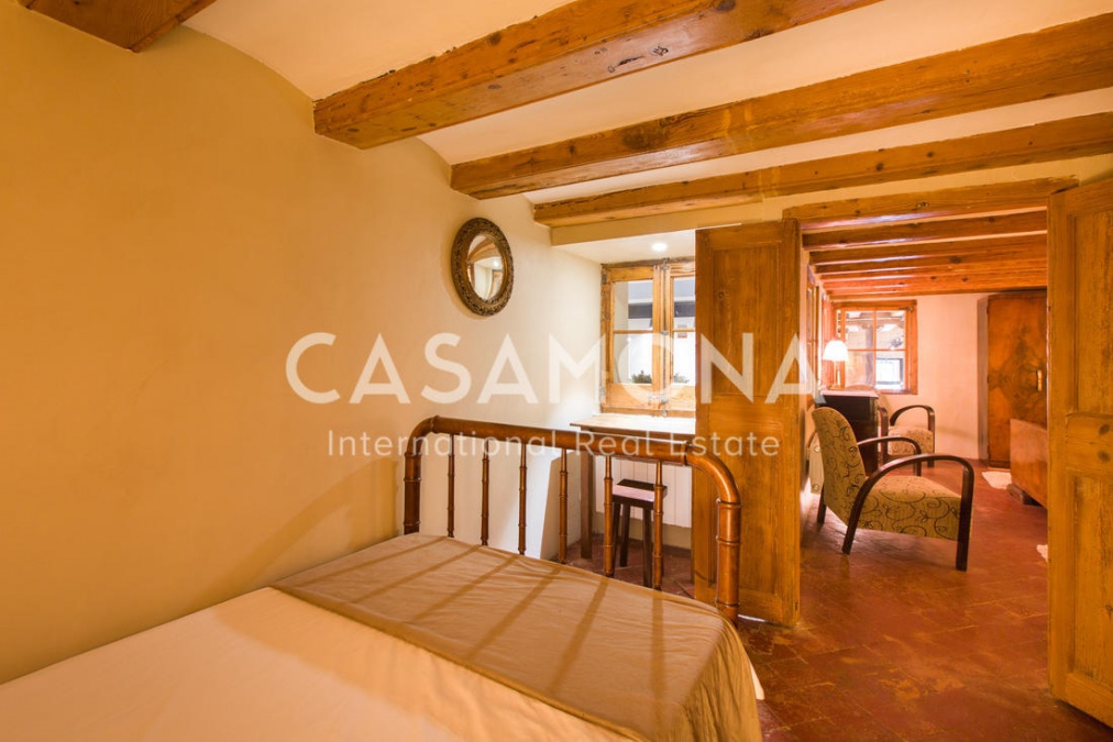 (SOLD) Apartament de 3 dormitoris amb parets de pedra romana - Loft dúplex al Gòtic (SOLD) Apartament de 3 dormitoris amb parets de pedra romana - Loft dúplex al Gòtic