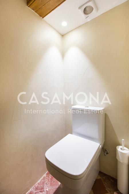 (SOLD) Apartament de 3 dormitoris amb parets de pedra romana - Loft dúplex al Gòtic (SOLD) Apartament de 3 dormitoris amb parets de pedra romana - Loft dúplex al Gòtic