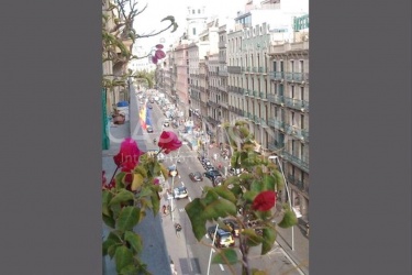(SOLD) Spacious and Bright 3 Bedroom Apartment with Balcony in Eixample