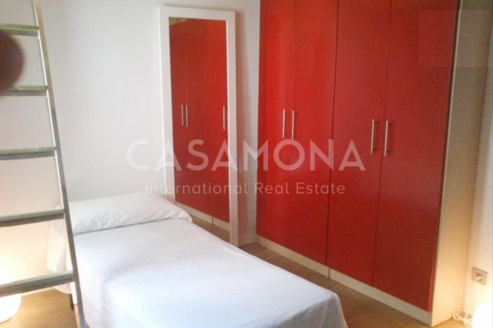 (VENDU) Appartement spacieux et lumineux de 3 chambres avec balcon dans l’Eixample