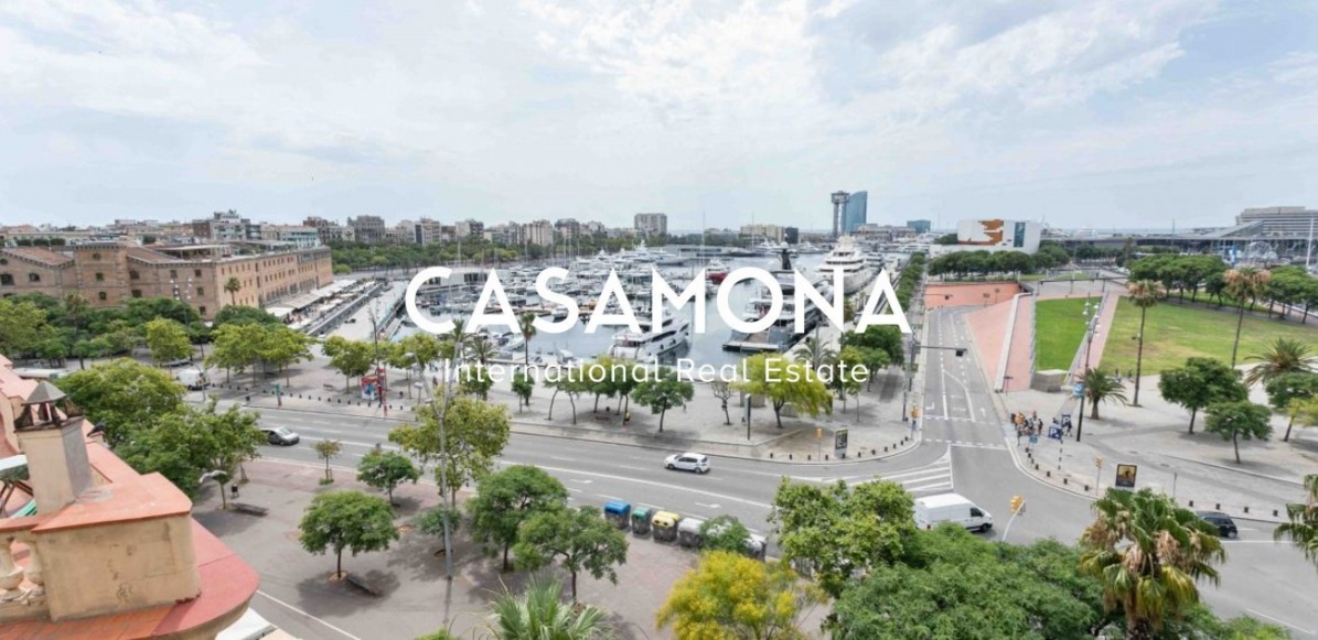 Luminous and Spacious 2 Bedroom Apartment with Balcony in El Born
