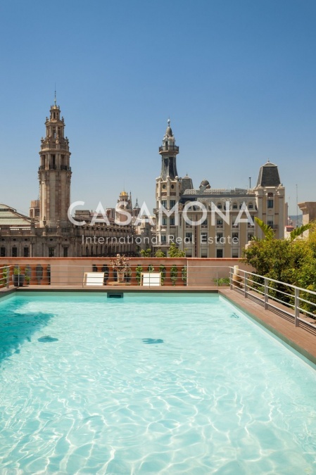 Charming 2 Bedroom Apartment with Communal Terrace and Pool in El Born