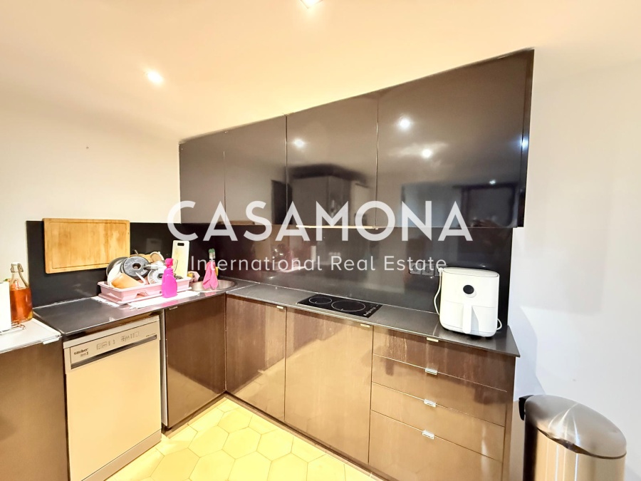 Buy to let Opportunity - Centrally Located Apartment with Low Ceilings in Gótico Buy to let Opportunity - Centrally Located Apartment with Low Ceilings in Gótico