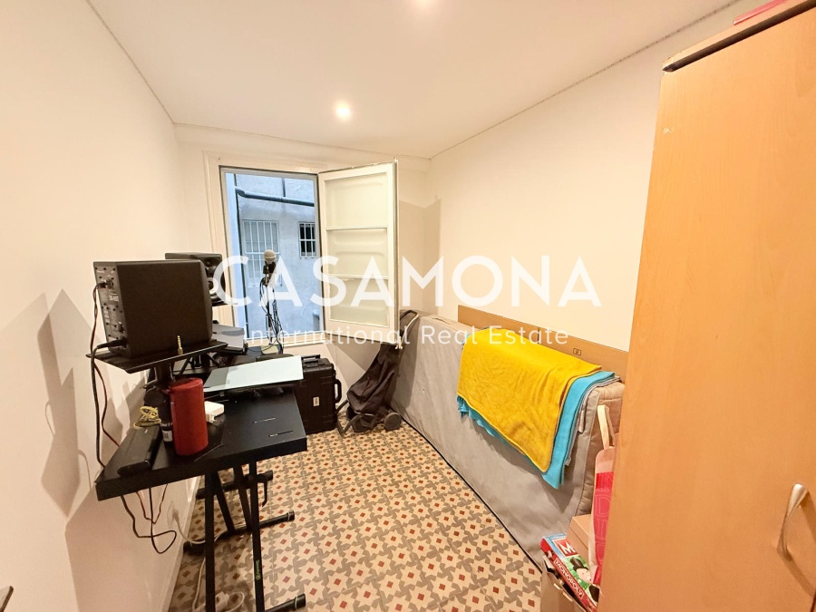 Buy to let Opportunity - Apartamento céntrico con techos bajos en Gótico Buy to let Opportunity - Apartamento céntrico con techos bajos en Gótico