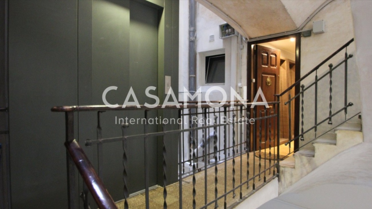 Comprar per deixar Opportunity - Apartament cèntric amb sostres baixos a Gòtic Comprar per deixar Opportunity - Apartament cèntric amb sostres baixos a Gòtic
