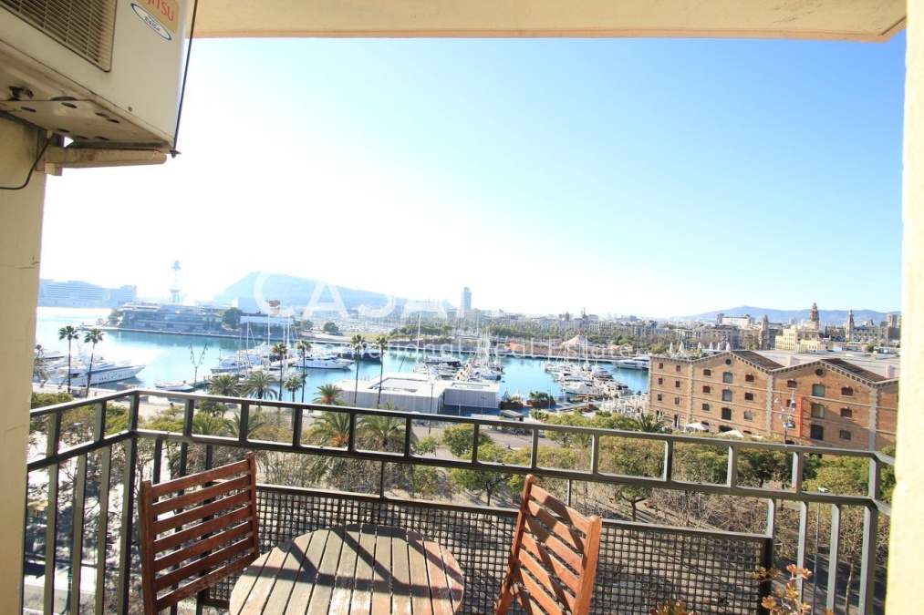 Bright 2 Bedroom Apartment with an Amazing View of Port Vell Bright 2 Bedroom Apartment with an Amazing View of Port Vell
