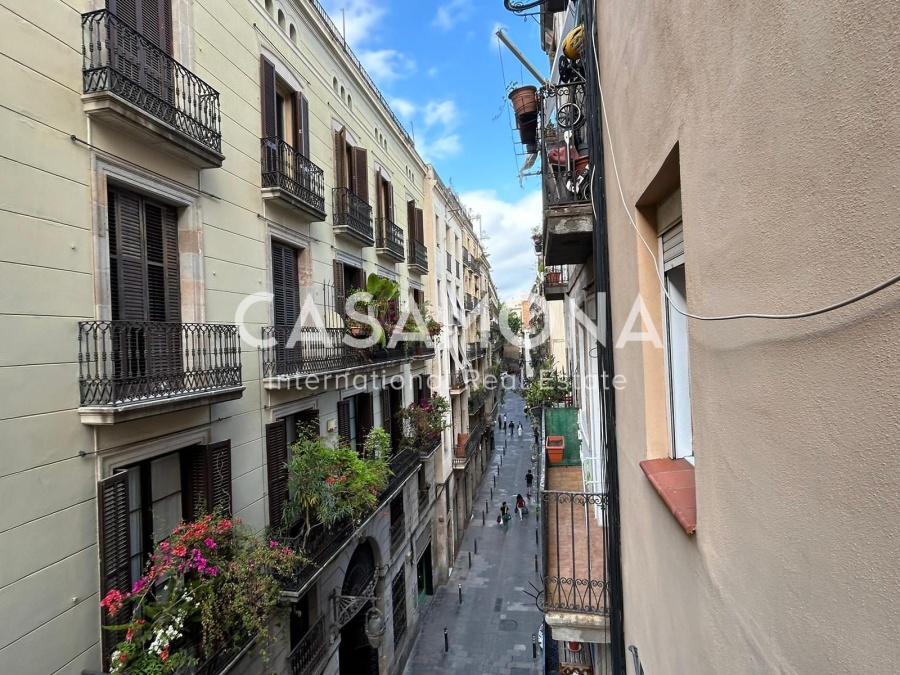 Historic El Born Gem: 2 Private Suites & Kitchens for 2 Friends on vacation Historic El Born Gem: 2 Private Suites & Kitchens for 2 Friends on vacation
