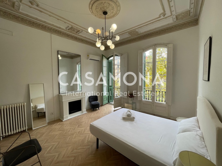 Helles und geräumiges Apartment mit 4 Schlafzimmern und Balkonen in Eixample Helles und geräumiges Apartment mit 4 Schlafzimmern und Balkonen in Eixample
