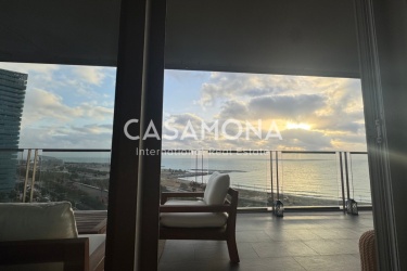 Moderno apartamento de 3 dormitorios con increíbles vistas al mar en Diagonal Mar