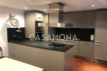 Apartament modern i ampli d'1 dormitori a Sant Gervasi