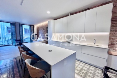 (AFFITTATO )Elegante appartamento con 2 camere da letto e balconi di Carrer de Verdi
