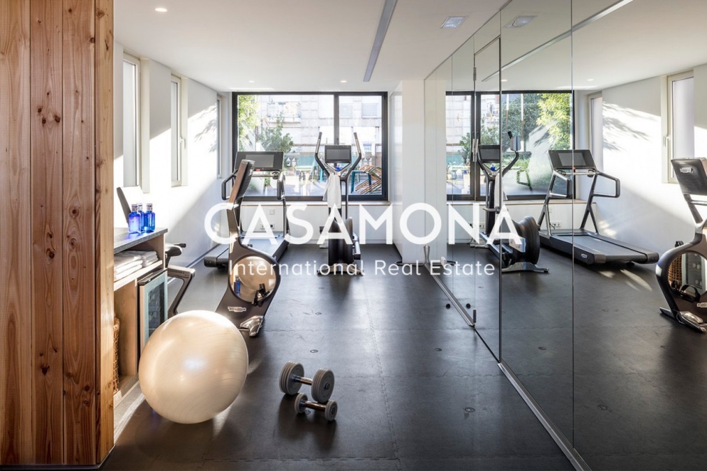 Luxurious 4 Bedroom Apartment with Swimming Pool and Terrace in Sarria Luxurious 4 Bedroom Apartment with Swimming Pool and Terrace in Sarria