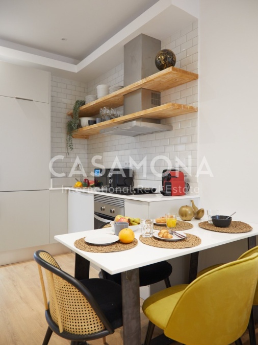 Apartament modern de 3 habitacions a Gràcia