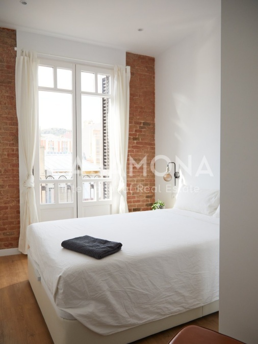 Apartament modern de 3 habitacions a Gràcia