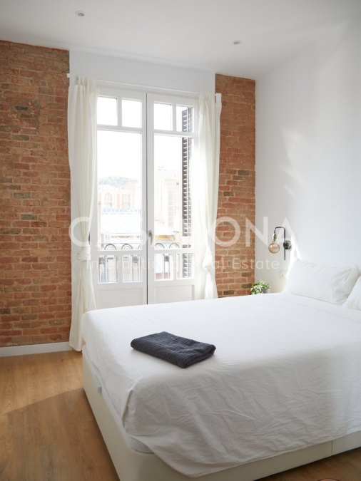 Apartament modern de 3 habitacions a Gràcia