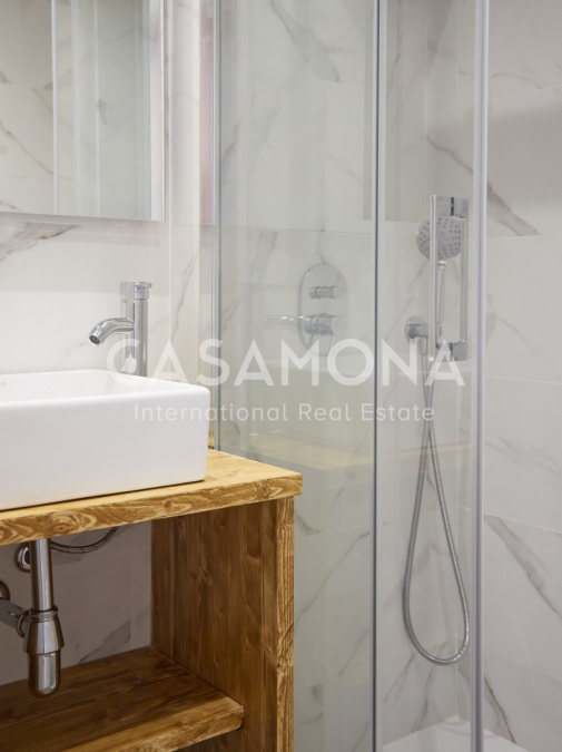 Apartament modern de 3 habitacions a Gràcia