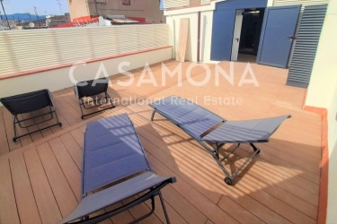 (VENDIDO) Encantador apartamento tipo loft con características catalanas en el corazón del Born