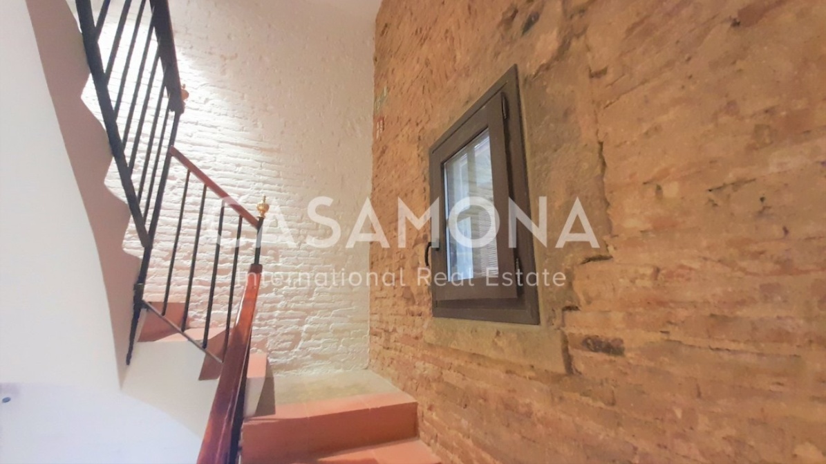 (VENUT) Apartament Loft amb encant amb característiques catalanes al cor del Born (VENUT) Apartament Loft amb encant amb característiques catalanes al cor del Born