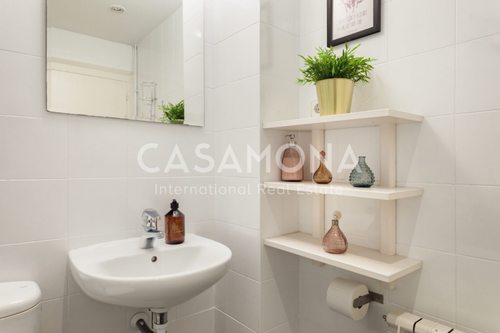 Precioso y moderno apartamento de 2 dormitorios en el corazón de Barcelona Precioso y moderno apartamento de 2 dormitorios en el corazón de Barcelona