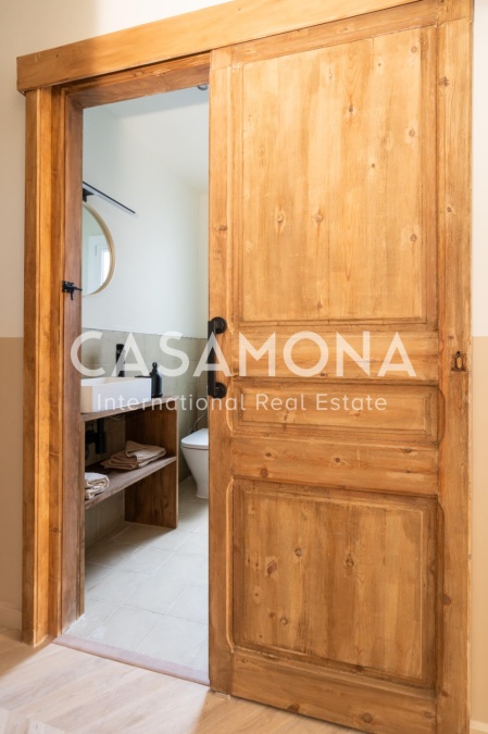 Moderno apartamento de 3 dormitorios con balcón en Gràcia