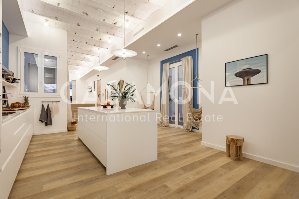 Luminoso y amplio apartamento de 3 dormitorios en Eixample Dreta Luminoso y amplio apartamento de 3 dormitorios en Eixample Dreta